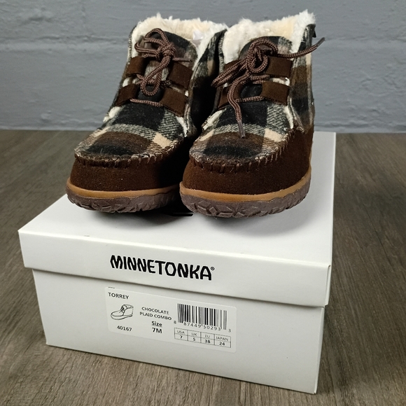Minnetonka Torrey Moccasin Size 7 New In Box - Picture 1 of 11